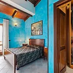 Villa In San Mango With Pool And Hot Tub *