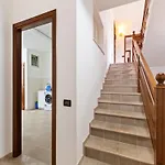 Villa In San Mango With Pool And Hot Tub San Mango d'Aquino