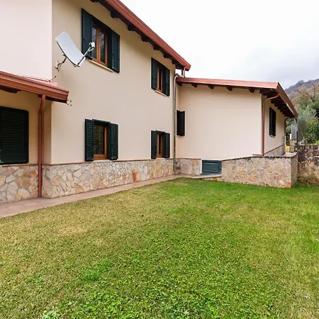 In San Mango With Pool And Hot Tub Villa *