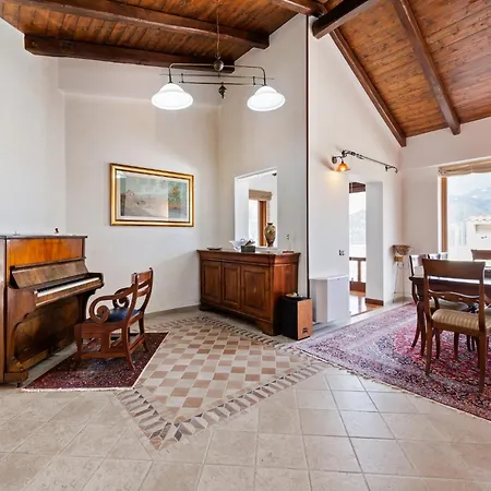 Villa In San Mango With Pool And Hot Tub San Mango d'Aquino