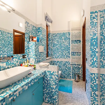 Villa In San Mango With Pool And Hot Tub *