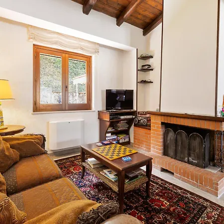 In San Mango With Pool And Hot Tub Villa