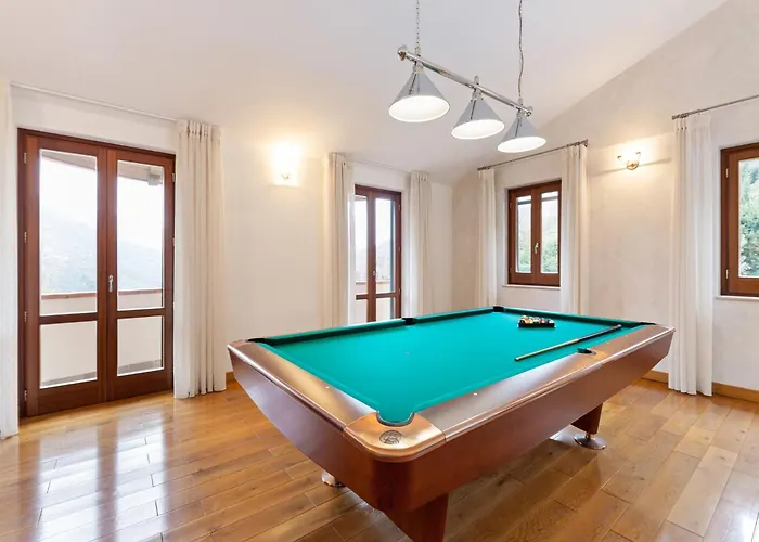 In San Mango With Pool And Hot Tub San Mango d'Aquino