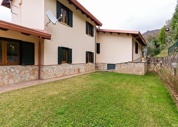 In San Mango With Pool And Hot Tub Villa *