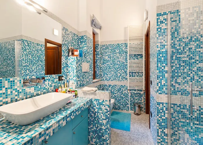 Villa In San Mango With Pool And Hot Tub *